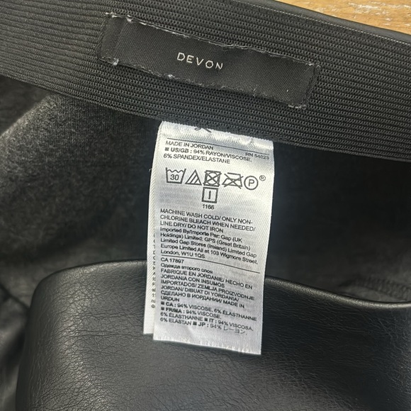 Banana Republic Vegan Leather Black Leggings - Picture 3 of 9